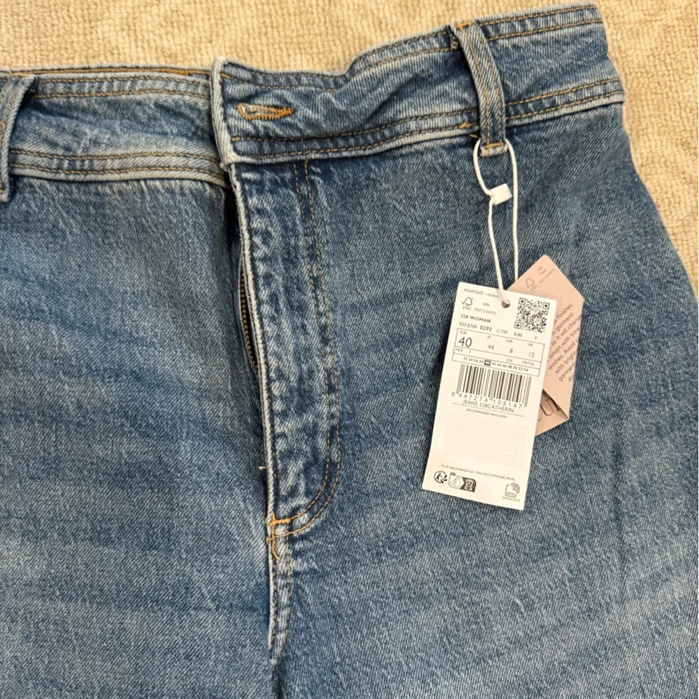 NWT mango catherin cutlotte high rise size 8 jeans - Picture 5 of 5